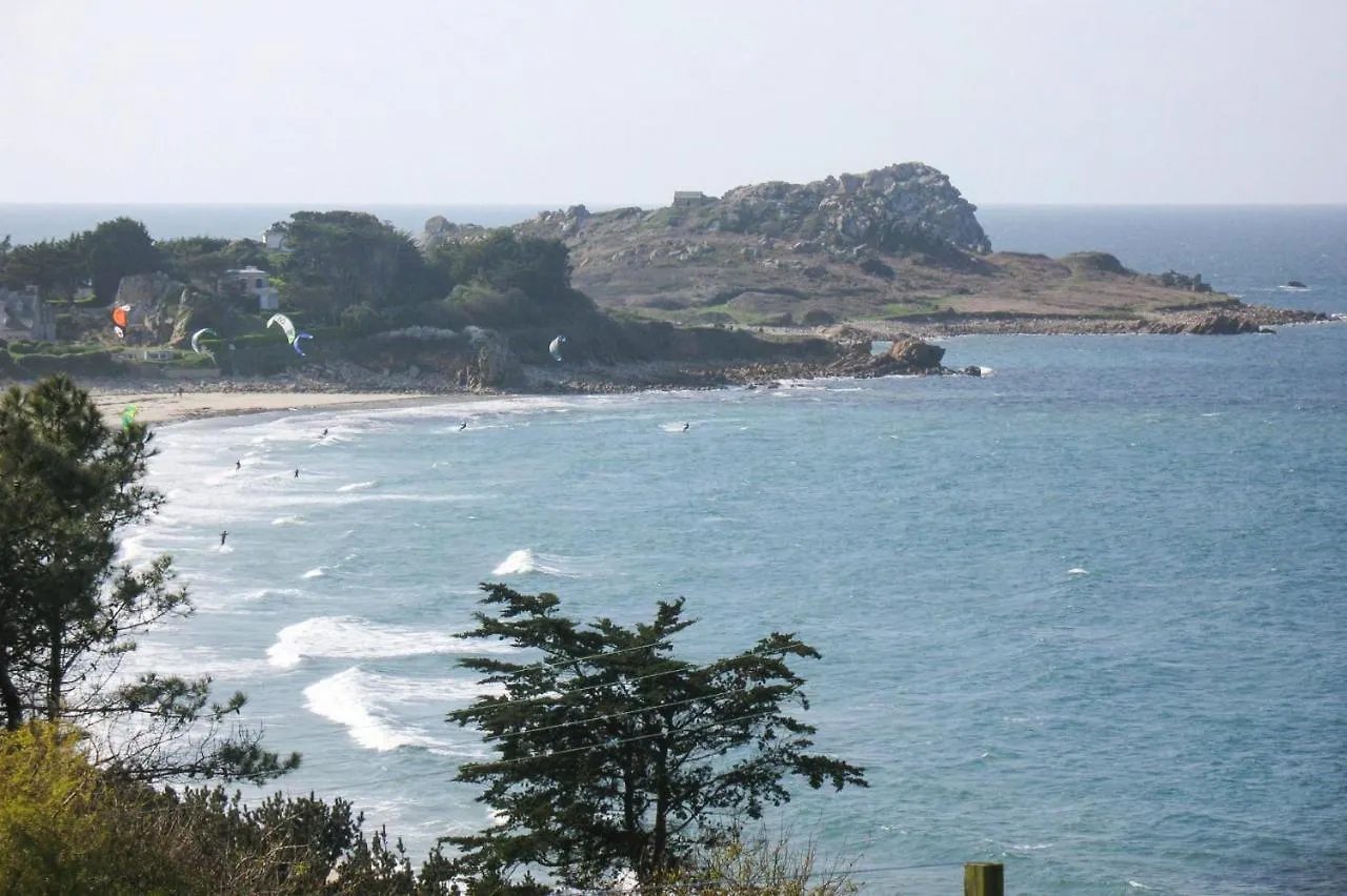 Holiday Home With Sea View, Plougasnou