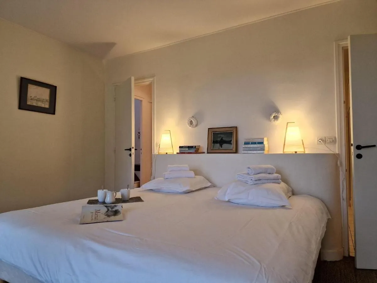 Holiday Home With Sea View, Plougasnou
